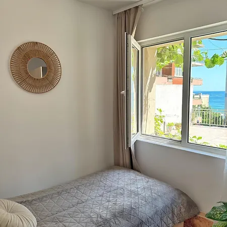 Nicola's Apartment *
